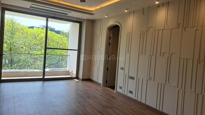 Bedroom Image of 7200 Sq.ft 4 BHK Builder Floor for sale in Maharani Bagh New Delhi for Rs. 300000000
