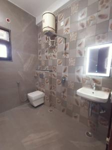 Bathroom Image of 2400 Sq.ft 3 BHK Duplex for sale in Sahastradhara Road Dehradun for Rs. 16500000