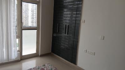 Bedroom Image of 1400 Sq.ft 2.5 BHK Apartment / Flat for sale in Kingswood Court, Crossings Republik Ghaziabad for Rs. 10500000