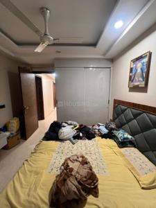 Bedroom Image of 2100 Sq.ft 4 BHK Builder Floor for sale in Rajouri Garden New Delhi for Rs. 40000000