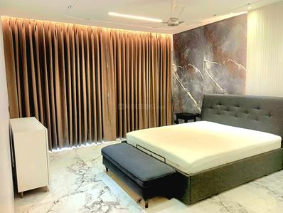 Bedroom Image of 3500 Sq.ft 5 BHK Apartment / Flat for sale in JP Road Project, Andheri West Mumbai for Rs. 170000000