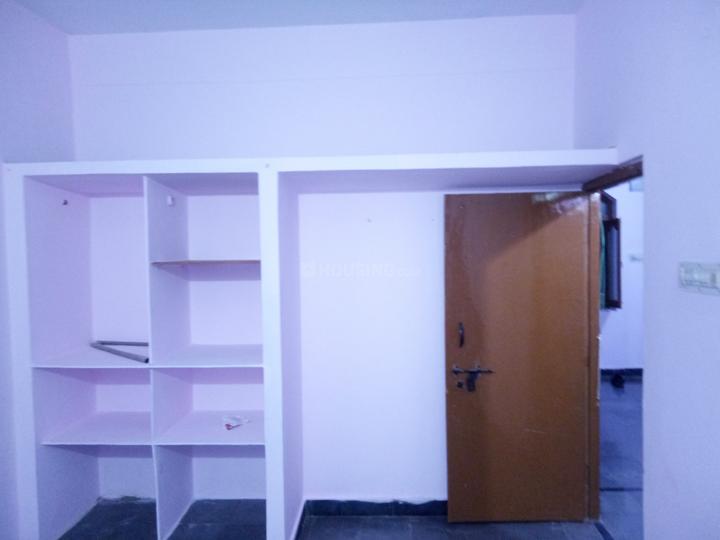 Pista  Bedroom 1