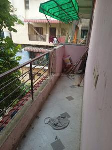 Balcony Image of 600 Sq.ft 2 BHK Builder Floor for rent in DDA LIG Flats Pocket E, Dilshad Garden New Delhi for Rs. 16000