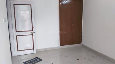 Bedroom Image of 1400 Sq.ft 3 BHK Apartment / Flat for rent in Kirpal Apartments, Patparganj New Delhi for Rs. 32000