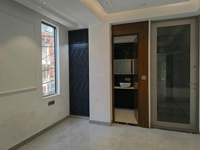 Bedroom Image of 1850 Sq.ft 4 BHK Builder Floor for sale in Kaushambi Ghaziabad for Rs. 23500000