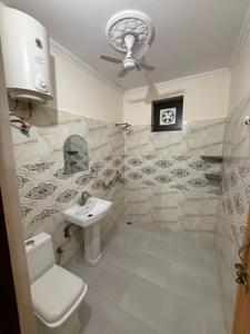 Bathroom Image of 1300 Sq.ft 2 BHK Builder Floor for rent in Palam Vihar Gurgaon for Rs. 30000