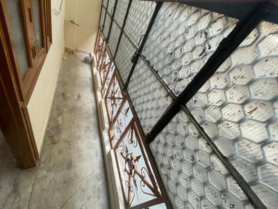 Balcony Image of 668 Sq.ft 2 BHK Builder Floor for sale in Pandav Nagar New Delhi for Rs. 7900000