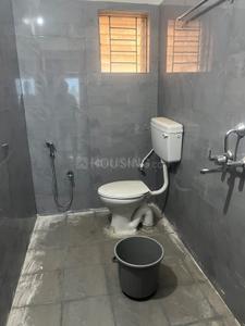 Bathroom Image of 900 Sq.ft 2 BHK Duplex for rent in Tankapani Road Bhubaneswar for Rs. 10000