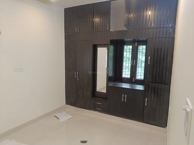 Bedroom Image of 1050 Sq.ft 2 BHK Apartment / Flat for rent in DDA Rosewood Apartment, Sector 13 Dwarka New Delhi for Rs. 32000