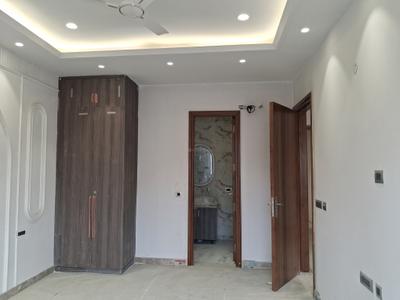 Bedroom Image of 1800 Sq.ft 3 BHK Builder Floor for sale in Mansarover Garden New Delhi for Rs. 39000000