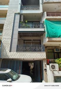 Image of 1350 Sq.ft 3 BHK Builder Floor for rent in Kirti Nagar, New Delhi for Rs. 70000