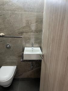 Image of 600 Sq.ft 2 BHK Apartment / Flat for rent in Paradigm Antalya, Jogeshwari West, Mumbai for Rs. 60000
