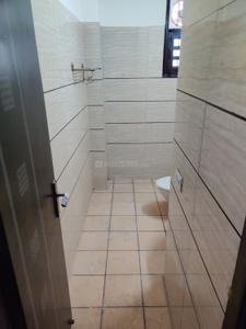 Bathroom Image of 1375 Sq.ft 2 BHK Apartment / Flat for sale in Sikka Classic Homes, Kaushambi Ghaziabad for Rs. 9000000