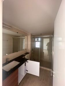 Kitchen Image of 2000 Sq.ft 3 BHK Apartment / Flat for sale in DLF Park Place, Sector 54 Gurgaon for Rs. 77500000