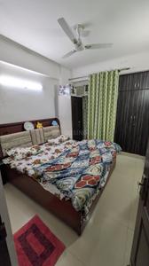Bedroom Image of 915 Sq.ft 2 BHK Apartment / Flat for sale in Amrapali Princely Estate, Sector 76 Noida for Rs. 8500000