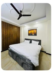 Bedroom Image of 1700 Sq.ft 3 BHK Builder Floor for rent in Greenwood City Floors, Sector 45 Gurgaon for Rs. 70000