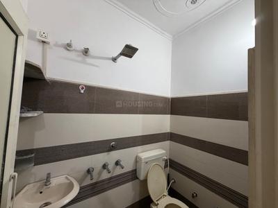 Bathroom Image of 500 Sq.ft 1.5 BHK Builder Floor for rent in Huda Sectors Panipat for Rs. 10000