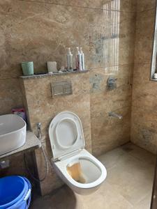 Bathroom Image of 1800 Sq.ft 3 BHK Apartment / Flat for rent in Palm Glory IV, Sola Ahmedabad for Rs. 42000