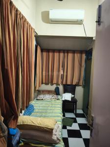 Bedroom Image of 1000 Sq.ft 2 BHK Apartment / Flat for sale in Beliaghata Kolkata for Rs. 4100000