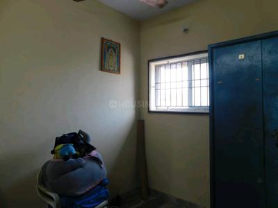 Bedroom Image of 660 Sq.ft 2 BHK Apartment / Flat for sale in sai flats, Kolathur Chennai for Rs. 4000000