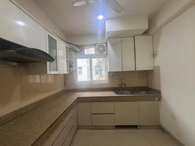 Kitchen Image of 1975 Sq.ft 4 BHK Apartment / Flat for sale in Emaar Emerald Floors Premier, Sector 65 Gurgaon for Rs. 37000000