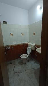 Bathroom Image of 595 Sq.ft 1 BHK Builder Floor for rent in Palam Vihar Gurgaon for Rs. 15000