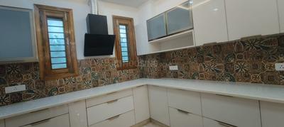 Kitchen Image of 2452 Sq.ft 4 BHK Builder Floor for rent in Anand Vihar New Delhi for Rs. 85000