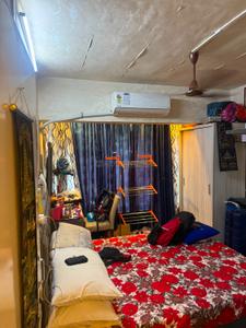 Bedroom Image of 580 Sq.ft 1 BHK Apartment / Flat for sale in Yamuna Nagar Society, Andheri West Mumbai for Rs. 12000000