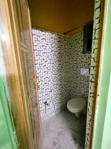 Image of 1000 Sq.ft 2 BHK Apartment / Flat for sale in Behala Chowrasta, Kolkata for Rs. 4200000