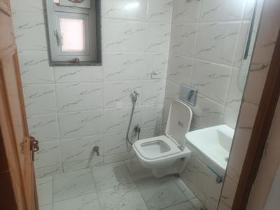 Image of 1650 Sq.ft 3 BHK Apartment / Flat for rent in Metroview Apartment, Sector 13 Dwarka, New Delhi for Rs. 37000