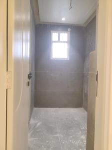 Common Bathroom Image of 3700 Sq.ft 4 BHK Builder Floor for rent in Greenfields Smart Builder Floors, Green Field Colony Faridabad for Rs. 50000