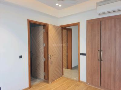 Bedroom Image of 2600 Sq.ft 4 BHK Builder Floor for sale in DLF Phase 1 Gurgaon for Rs. 47500000