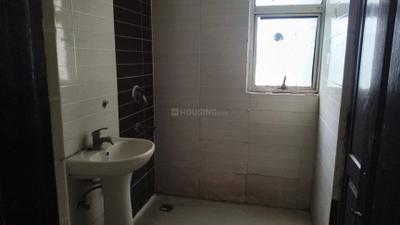 Image of 1225 Sq.ft 3 BHK Apartment / Flat for rent in Amrapali Zodiac, Sector 120, Noida for Rs. 25000