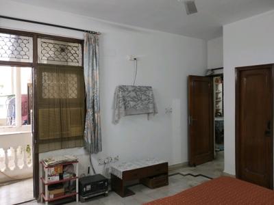 Bedroom Image of 1269 Sq.ft 3 BHK Builder Floor for sale in Rajouri Garden New Delhi for Rs. 13900000