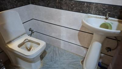 Image of 750 Sq.ft 2 BHK Apartment / Flat for rent in Chhattarpur, New Delhi for Rs. 22000