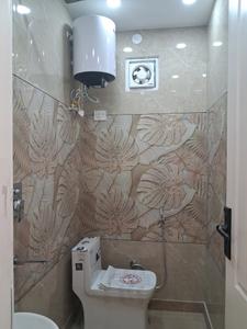 Common Bathroom Image of 600 Sq.ft 2 BHK Builder Floor for sale in Dwarka Mor New Delhi for Rs. 4600000