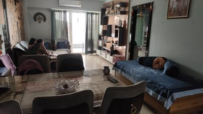 Living Room Image of 1562 Sq.ft 3 BHK Apartment / Flat for sale in Panchsheel Primrose, Shastri Nagar Ghaziabad for Rs. 12500000
