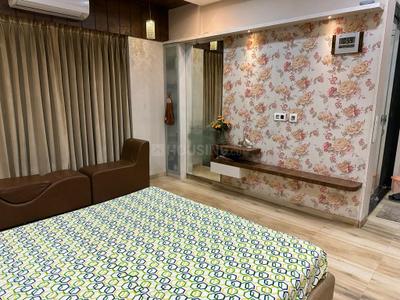 Bedroom Image of 2150 Sq.ft 3 BHK Apartment / Flat for rent in City Light Surat for Rs. 52000
