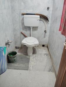 Bathroom Image of 676 Sq.ft 2 BHK Apartment / Flat for sale in Behala Kolkata for Rs. 3000000