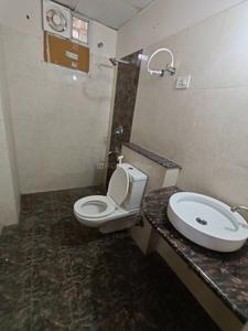 Bathroom Image of 864 Sq.ft 2 BHK Apartment / Flat for rent in Parsvnath Prerna, Tajganj Agra for Rs. 15000
