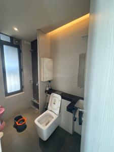 Image of 1500 Sq.ft 3 BHK Apartment / Flat for sale in Rustomjee Seasons, Bandra East, Mumbai for Rs. 70000000