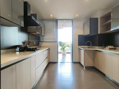 Kitchen Image of 2670 Sq.ft 3 BHK Apartment / Flat for sale in Phoenix Kessaku, Rajajinagar Bengaluru for Rs. 150000000