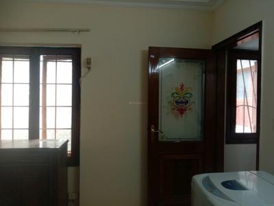 Bedroom Image of 900 Sq.ft 2 BHK Apartment / Flat for rent in Sukhdev Vihar New Delhi for Rs. 40000