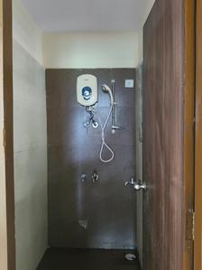 Common Bathroom Image of 650 Sq.ft 1 BHK Apartment / Flat for rent in Raunak City, Kalyan West Kalyan for Rs. 12500