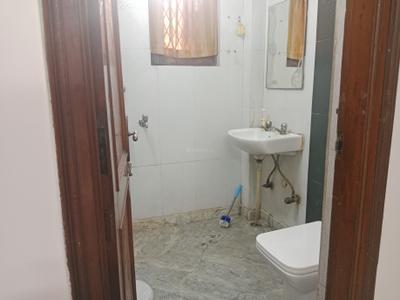 Image of 1100 Sq.ft 3 BHK Builder Floor for rent in Janakpuri, New Delhi for Rs. 29499