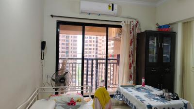 Living Room Image of 800 Sq.ft 1 BHK Apartment / Flat for rent in Raunak City, Kalyan West Kalyan for Rs. 18000