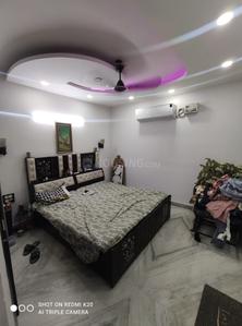 Bedroom Image of 910 Sq.ft 3 BHK Apartment / Flat for sale in Janakpuri New Delhi for Rs. 13000000