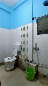 Bathroom Image of 850 Sq.ft 2 BHK Apartment / Flat for sale in Keshtopur Kolkata for Rs. 3000000