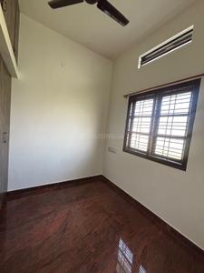Bedroom Image of 1100 Sq.ft 2 BHK Independent House for rent in Shivakumara Swamy Nagara Davanagere for Rs. 15500