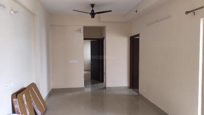 Living Room Image of 950 Sq.ft 3 BHK Apartment / Flat for rent in Amrapali Dream Valley 2, Noida Extension Greater Noida for Rs. 20000
